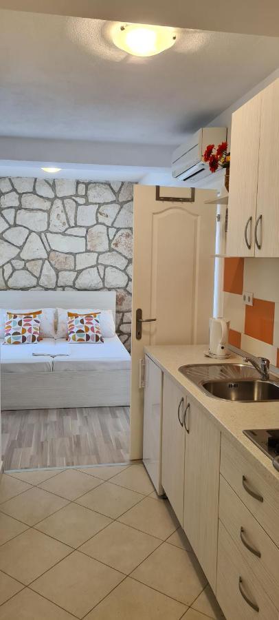 Apartments Antonia Hvar Town Extérieur photo