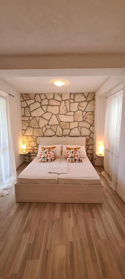 Apartments Antonia Hvar Town Extérieur photo