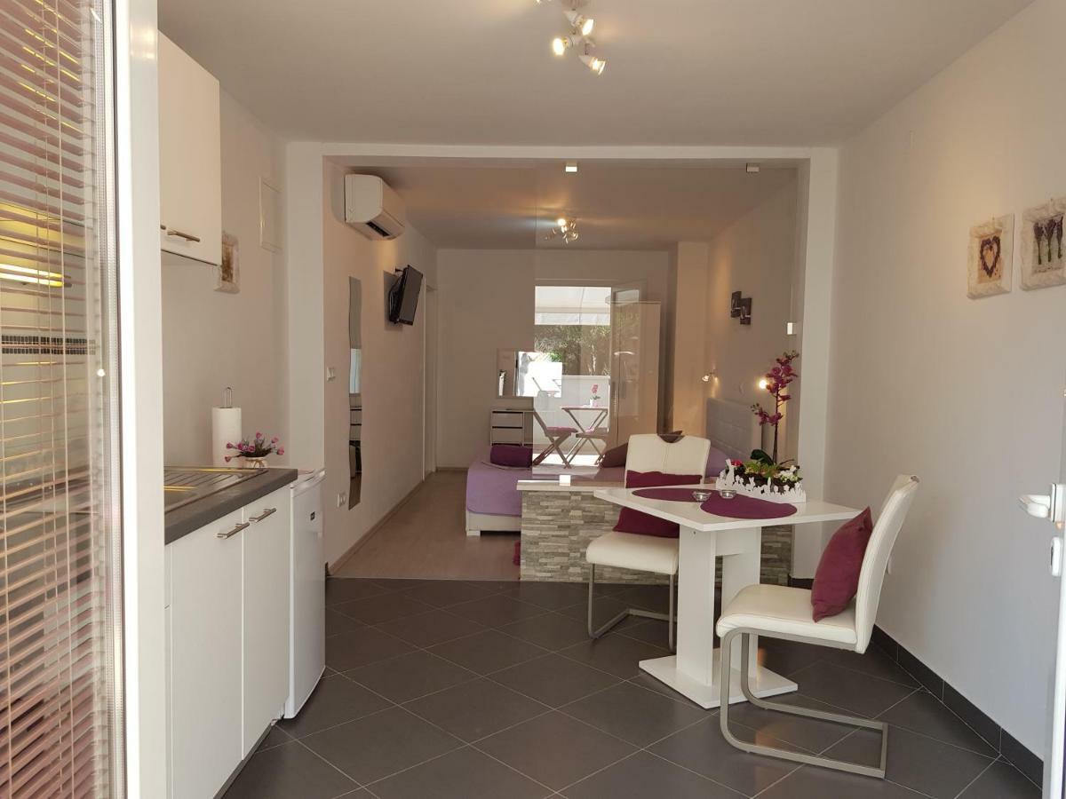 Apartments Antonia Hvar Town Extérieur photo